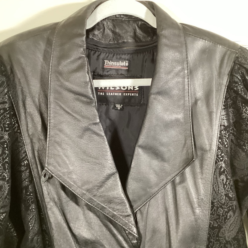 Vintage Wilson’s Women’s Leather Coat With Suede Paisley Design Sz S - Picture 5 of 15